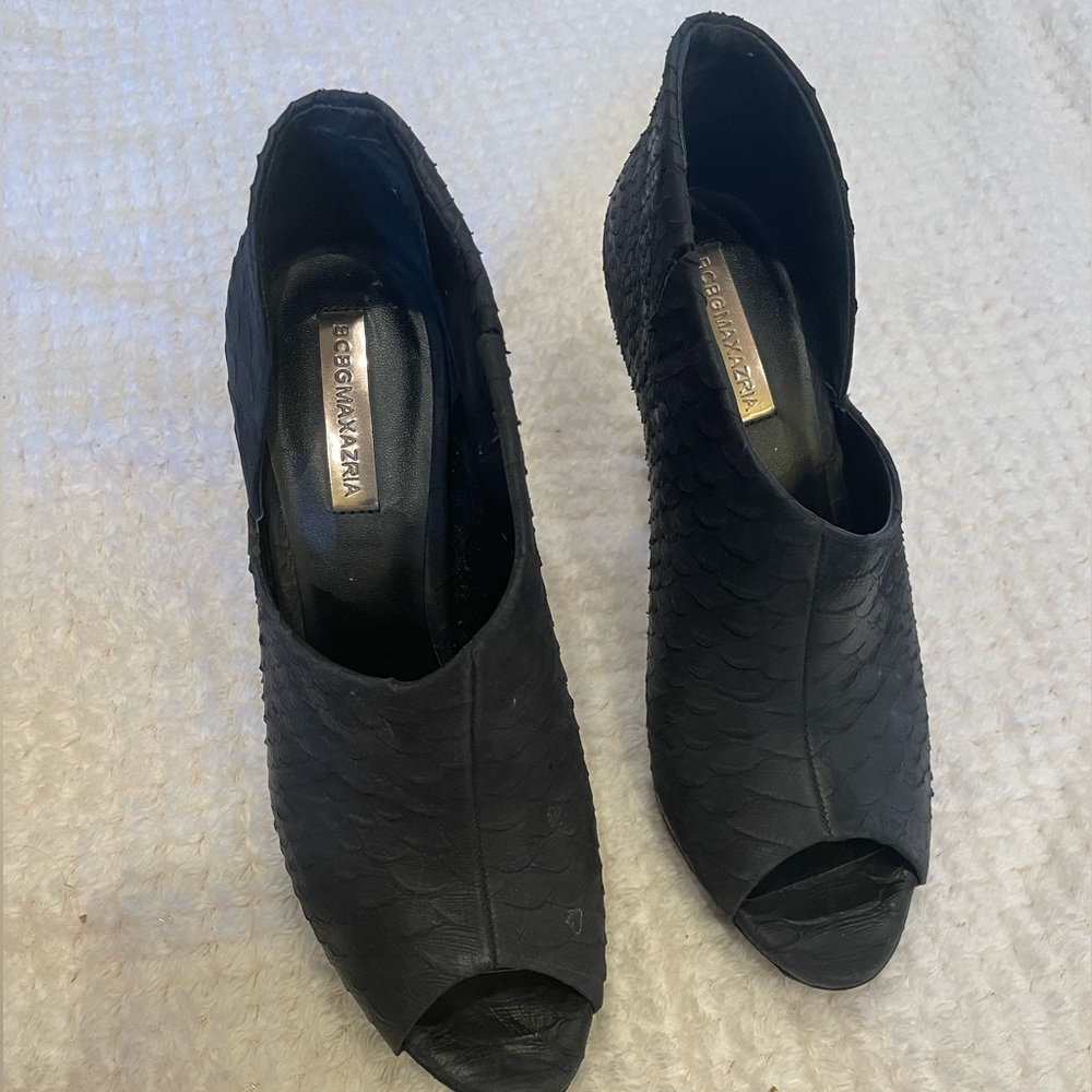 BCBG MAX AZRIA
